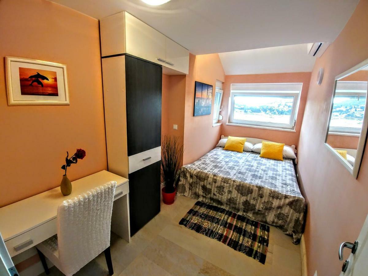 Beautiful 2 Bedroom 2 Bathroom Sea View, Free Parking Dubrovnik